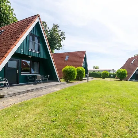 An Der Steilkueste Finnhuette 03 *