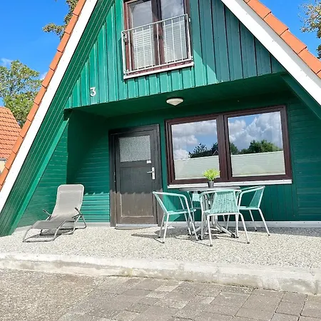 An Der Steilkueste Finnhuette 03 *